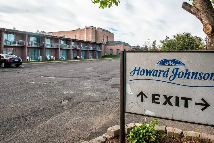 Hadley Zoning Board to decide fate of former Howard Johnson hotel conversion