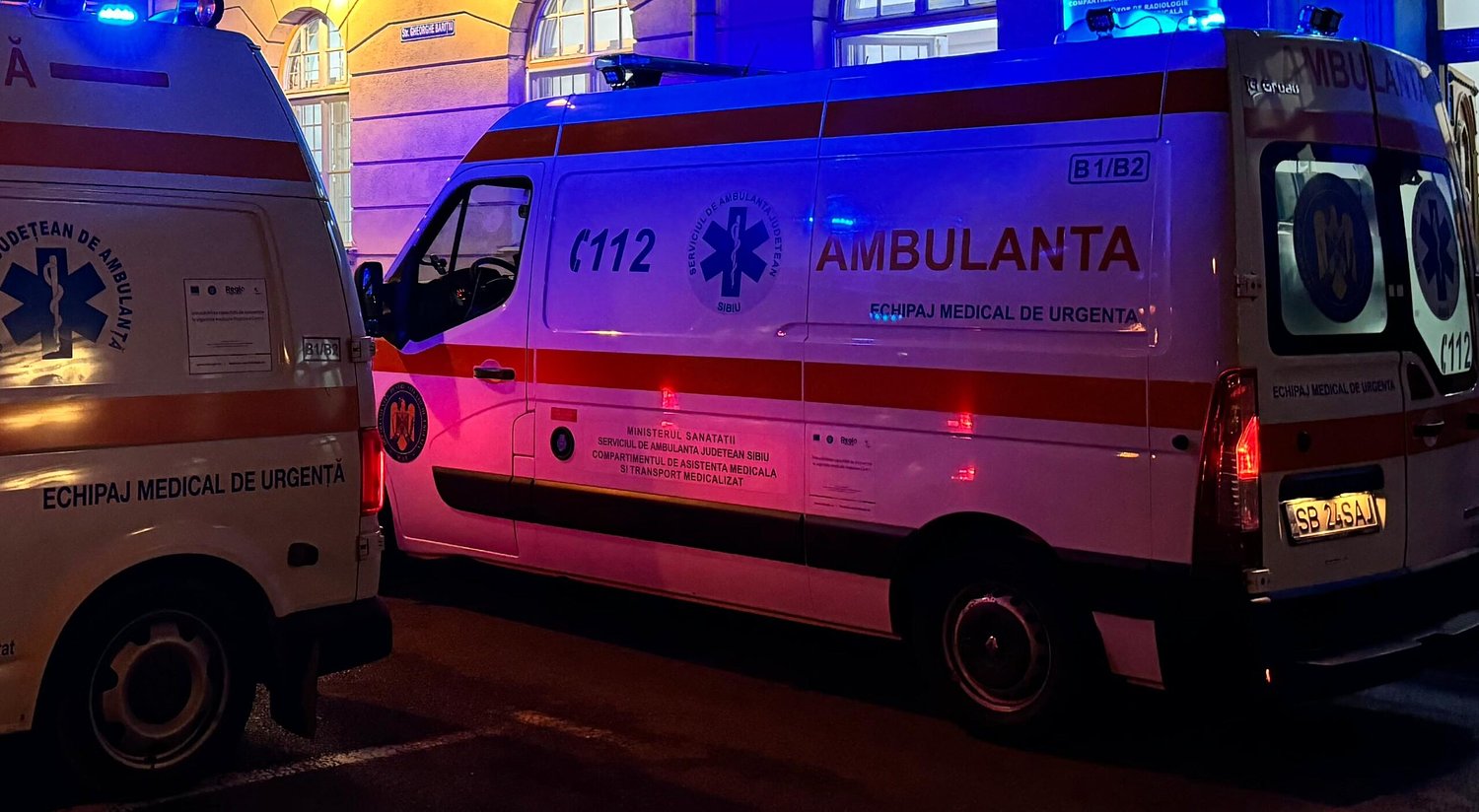 Accident grav la Nou: șofer rănit după ce o mașină a fost spulberată de o combină agricolă