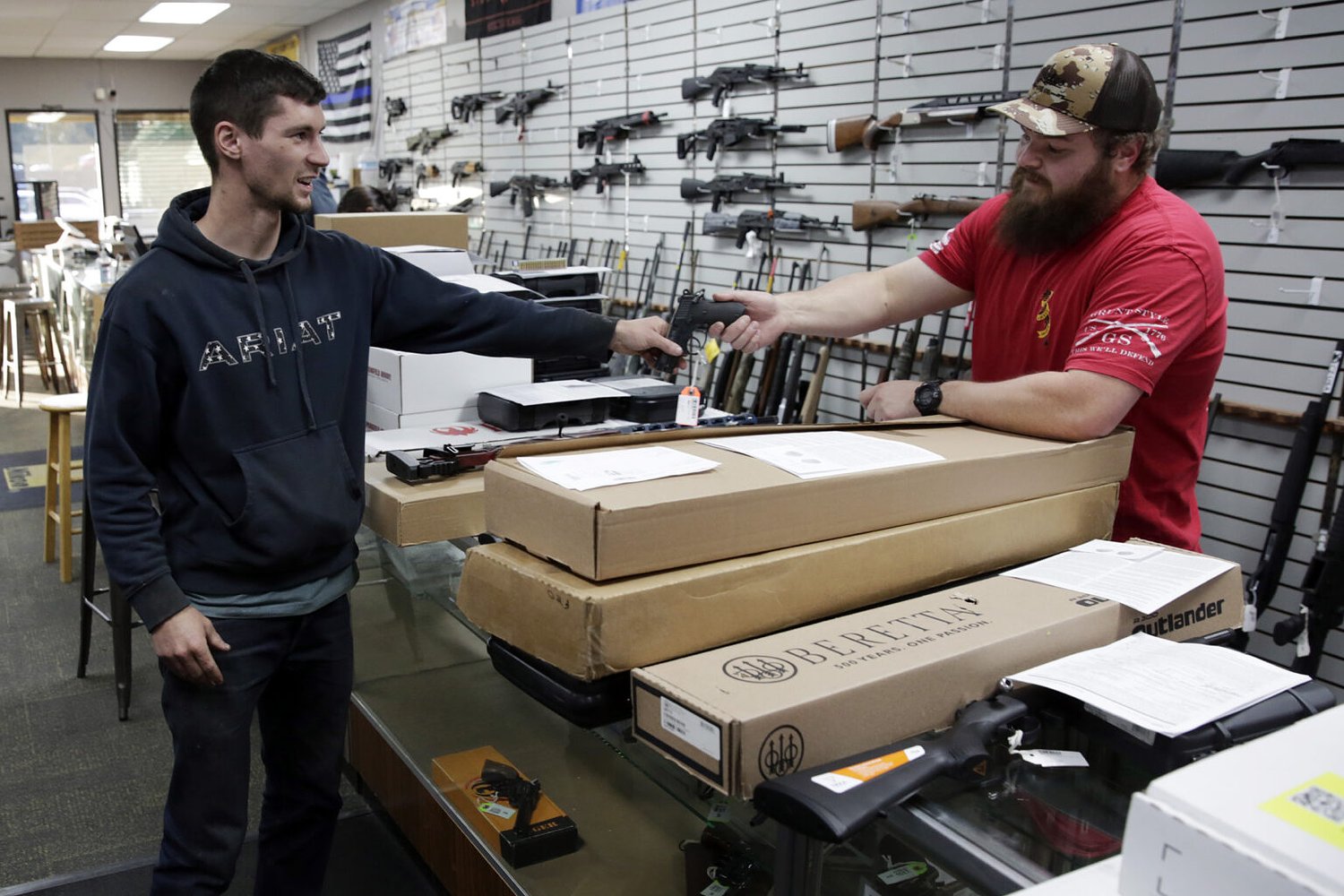 Oregon House passes bill strengthing 2022 gun-control law