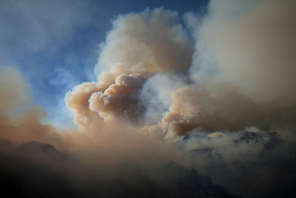 Study shows particle pollution from wildfire smoke was tied to 24,100 deaths per year in the US