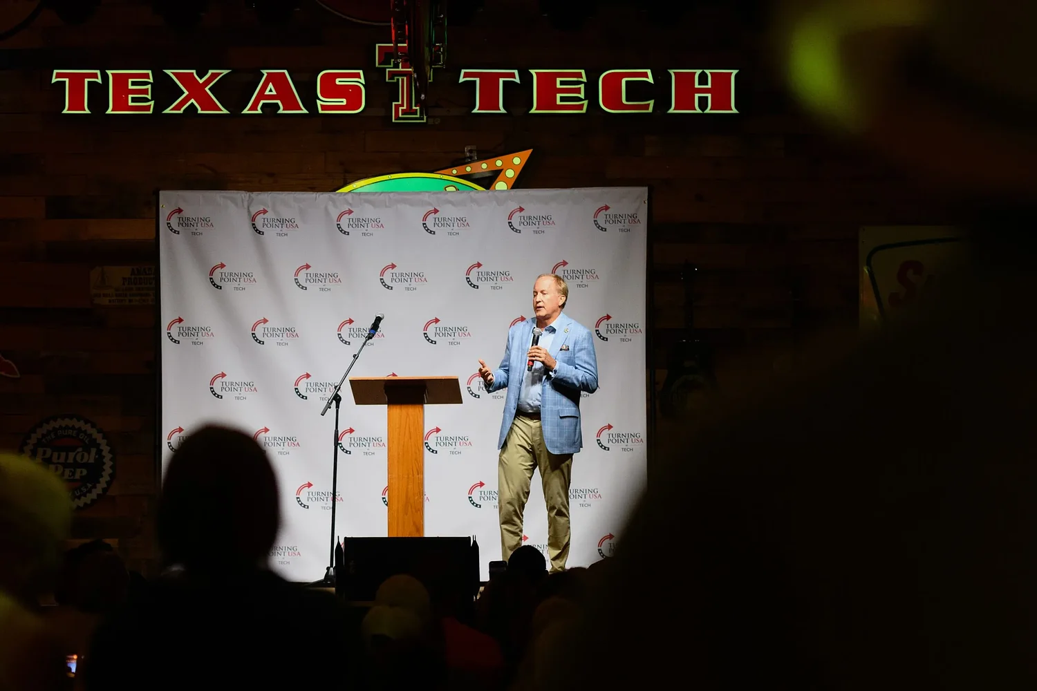 As energy finds Texas young conservatives, U.S. Senate hopefuls make their pitch 