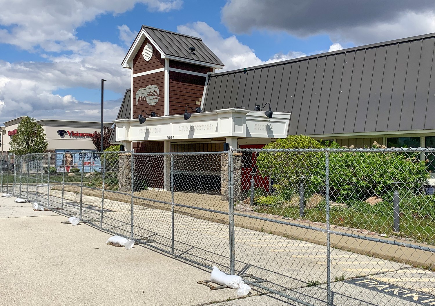Bradley’s Red Lobster set for demolition