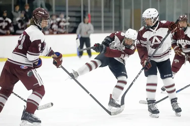 Boys ice hockey preview: Amherst and Easthampton look to challenge for WMass crown