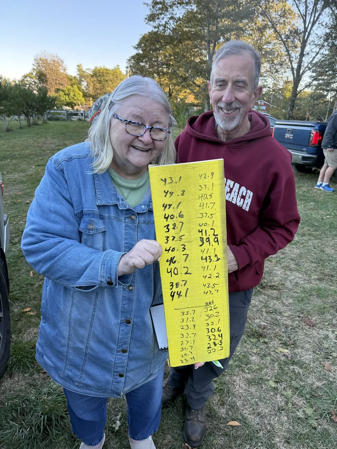 St. Vincent de Paul food pantry receives apple donation for Thanksgiving pies