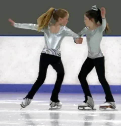 Bulletin Board: Sign up for New England West Skating Club’s learn to skate classes