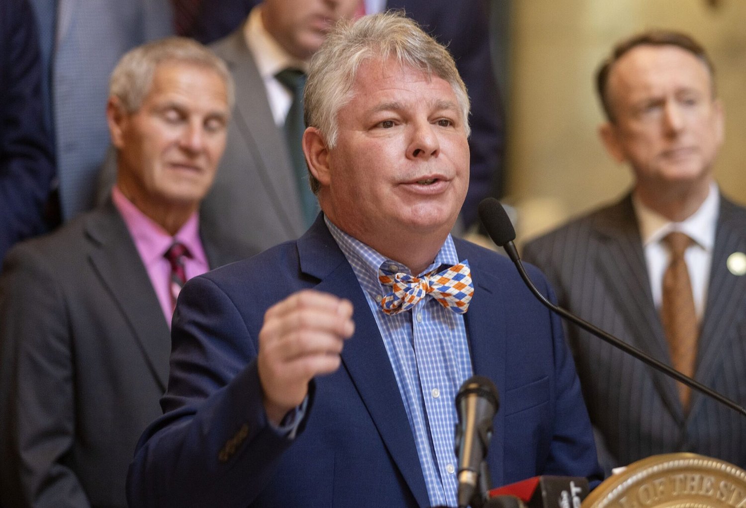 Will lawmakers battle over school choice again? House says no, but teacher pay bill contains the language