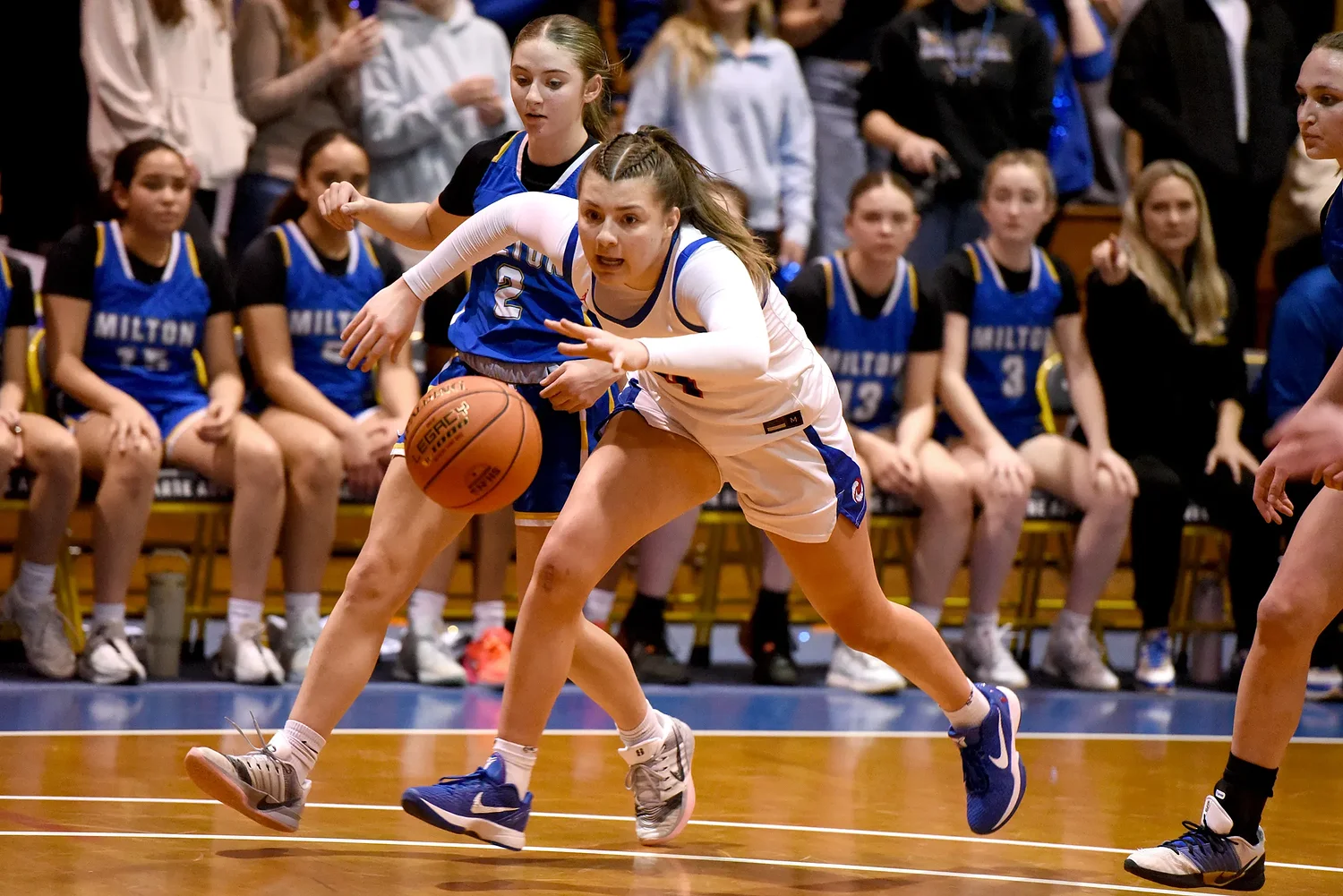 Hartford High girls hold off Milton in semifinals