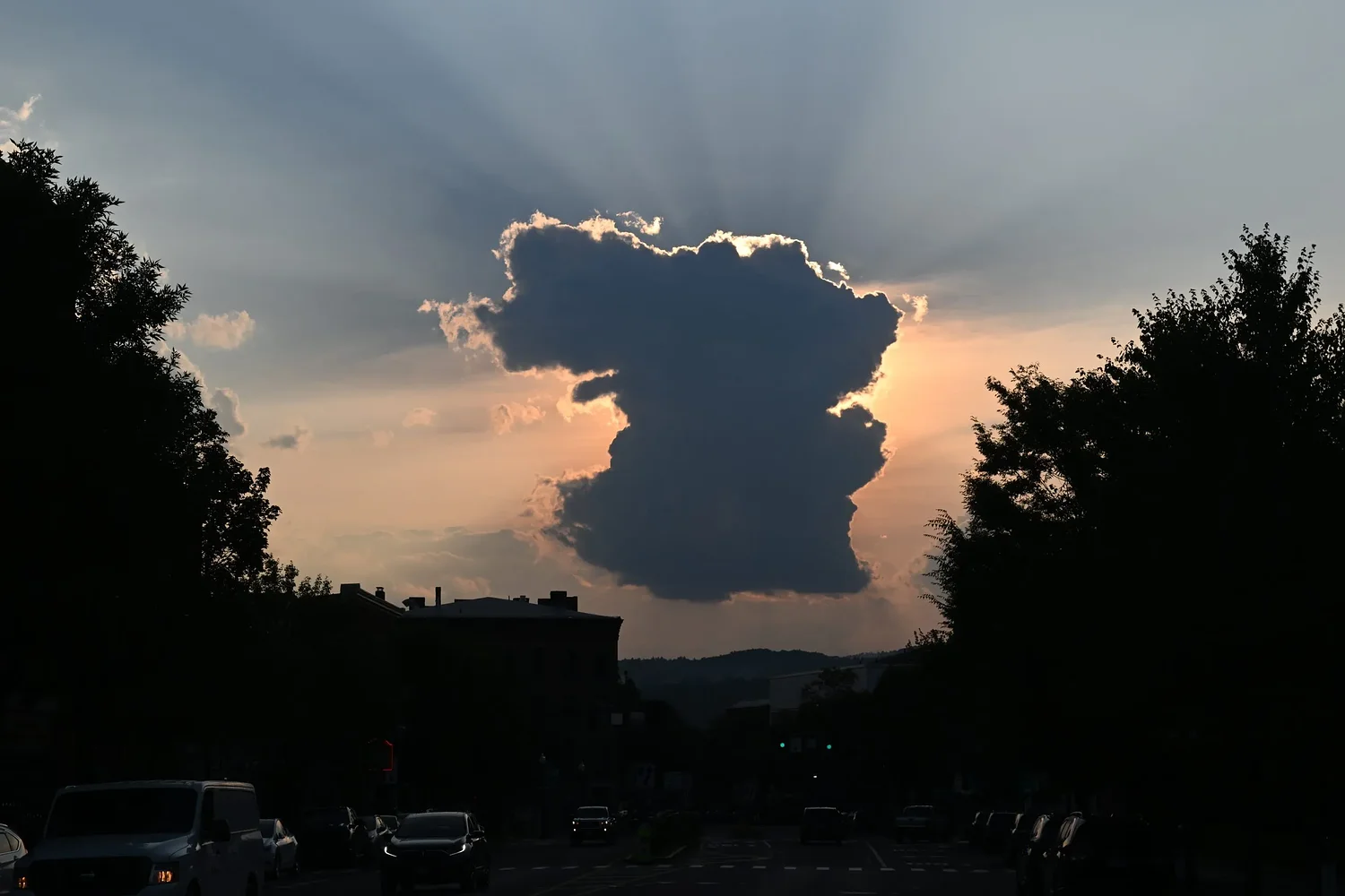 Record May heat leaves Greenfield sweating