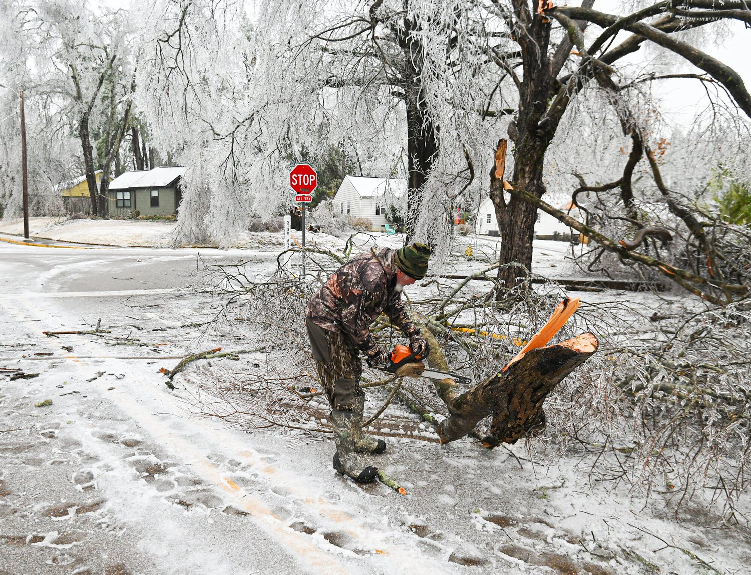 Winter storm causes massive power loss and treacherous roads in north Mississippi