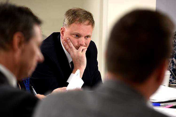 Judge rules in favor of Woodstock police chief in demotion case