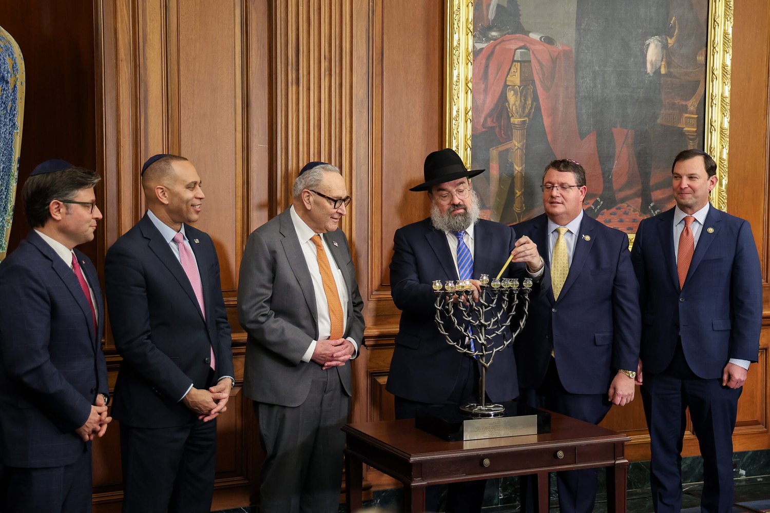 Johnson, Jeffries, Schumer celebrate bipartisanship at congressional menorah lighting
