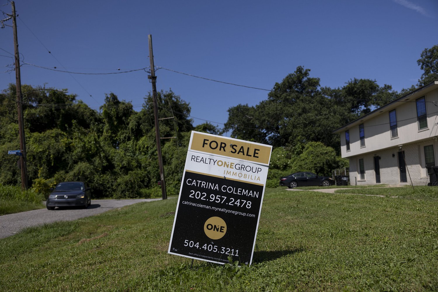 People are leaving New Orleans. Can a new mayor help bring them back?