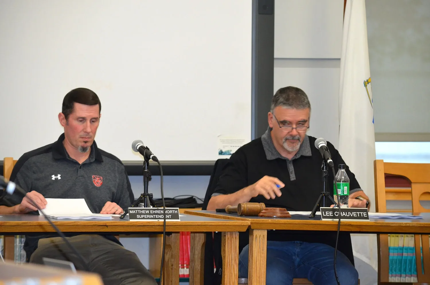 Athol Royalston School district approves phone ban