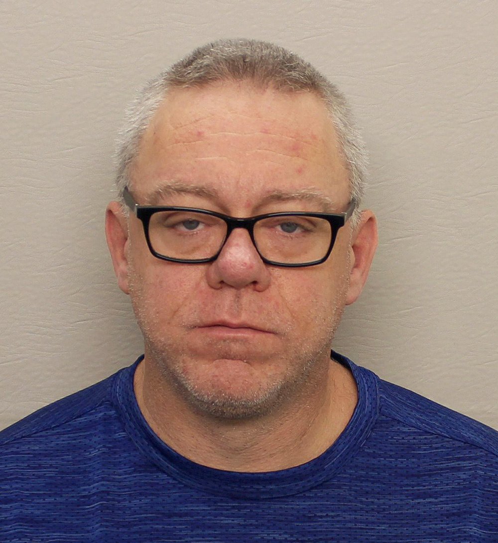 Oregon man pleads guilty to sexually abusing teenager