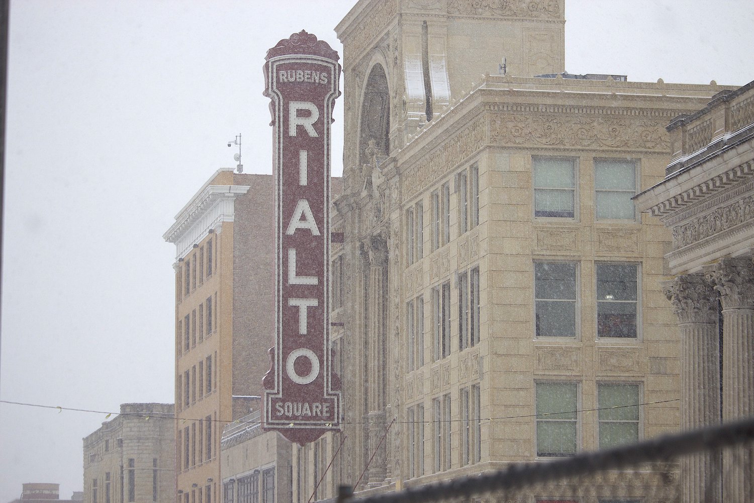Joliet plans $2.5 million city loan to Rialto Square Theatre