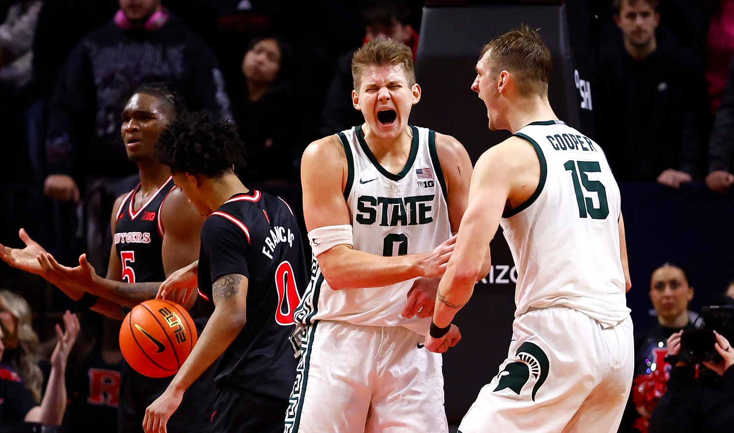 Ex-Michigan State bigs sign NBA deals after going undrafted