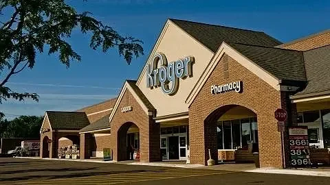 Police investigate shooting at busy Brookhaven Kroger