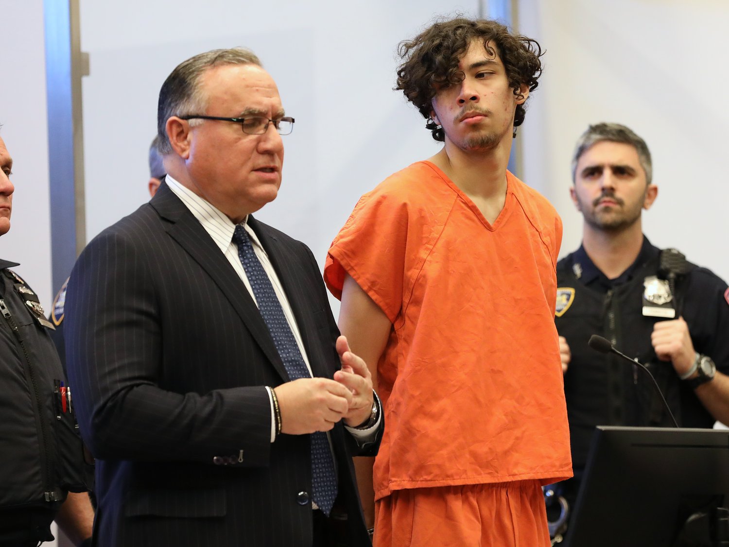 Defense in Staten Island decapitation case raises concerns about psych care on Rikers Island