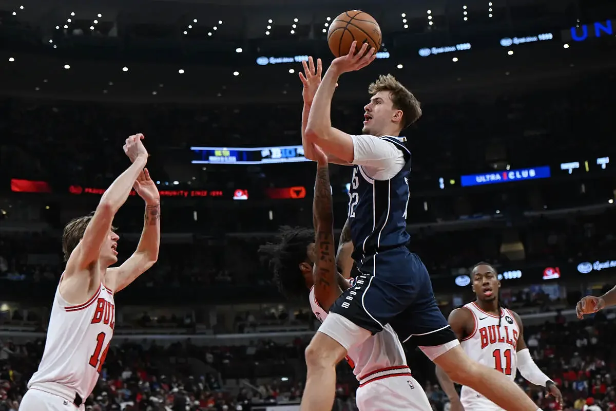 Bulls beat Mavericks 125-107 after Kidd is ejected in the first quarter