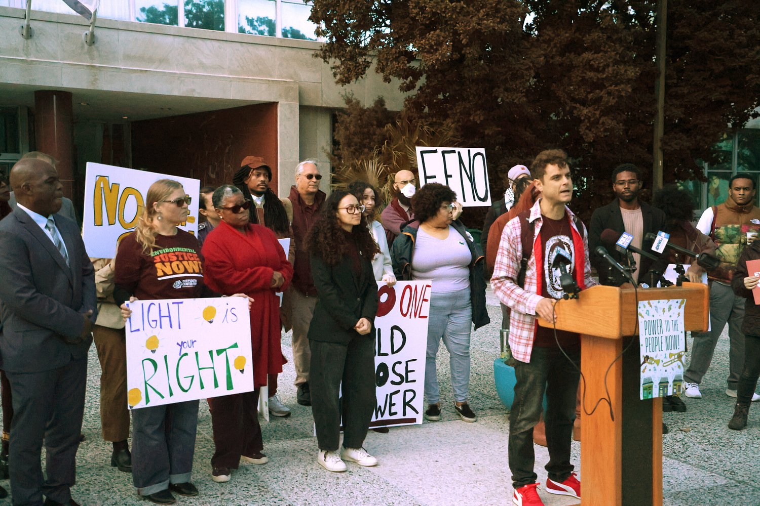 ‘People are hurting’: Energy access groups call for City Council to stop power shutoffs