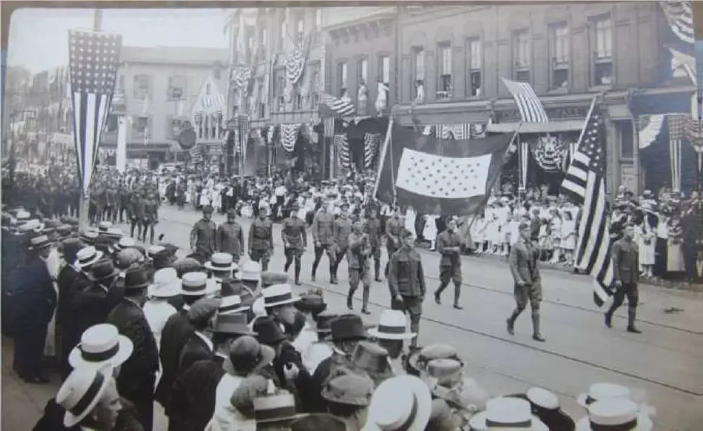 Vintage Views: How we celebrate America