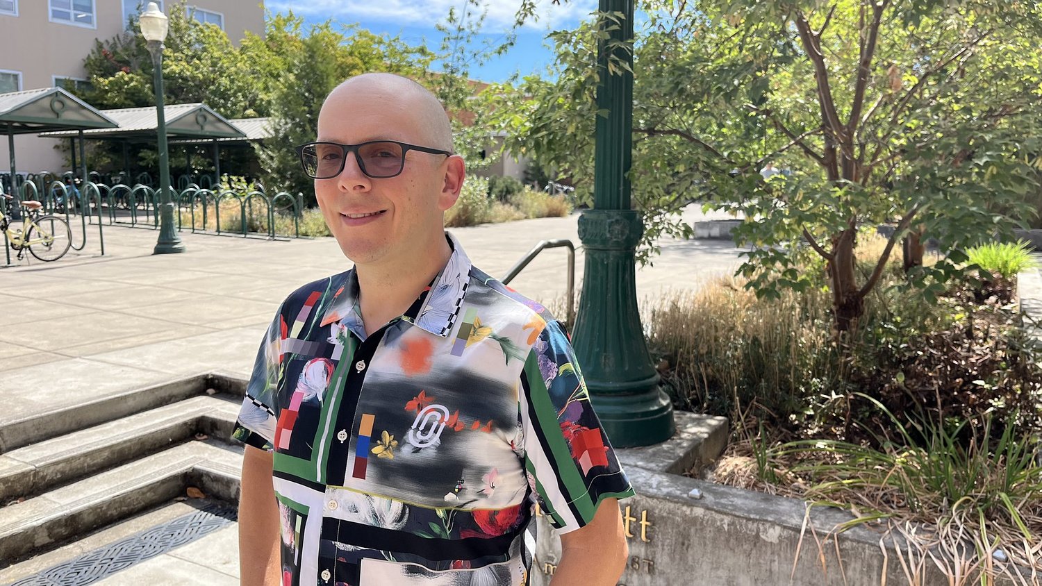 Meet the UO professor who studies the serious side of games