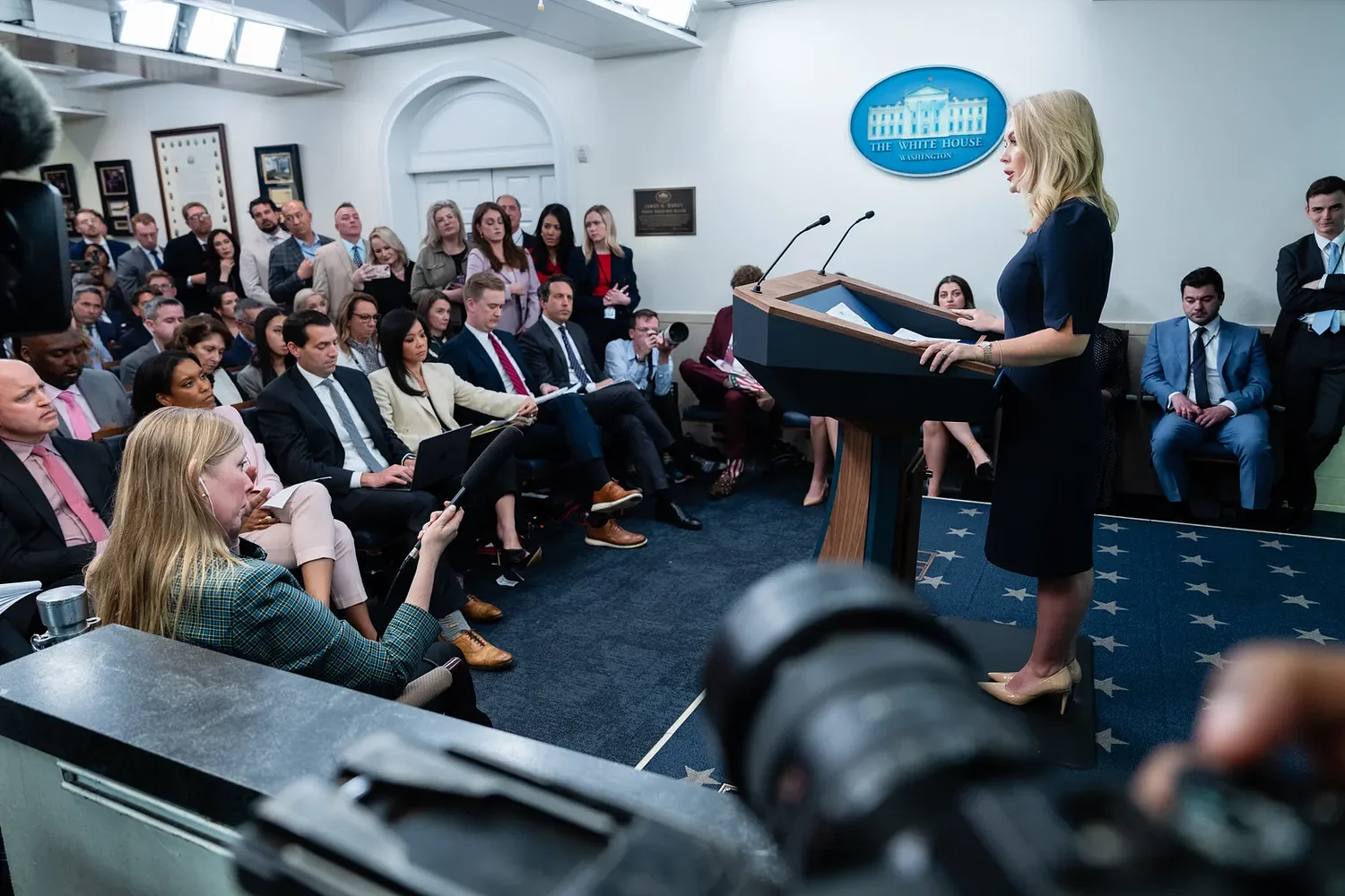 Trump pushes to evict the press from the White House