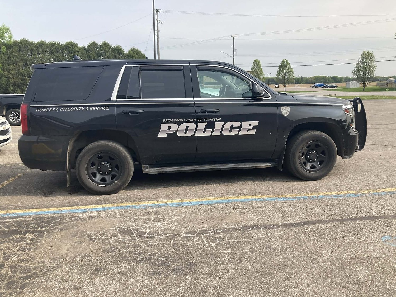Police: Saginaw-area man kidnaps woman at gunpoint, leads police on chase that ends in crash