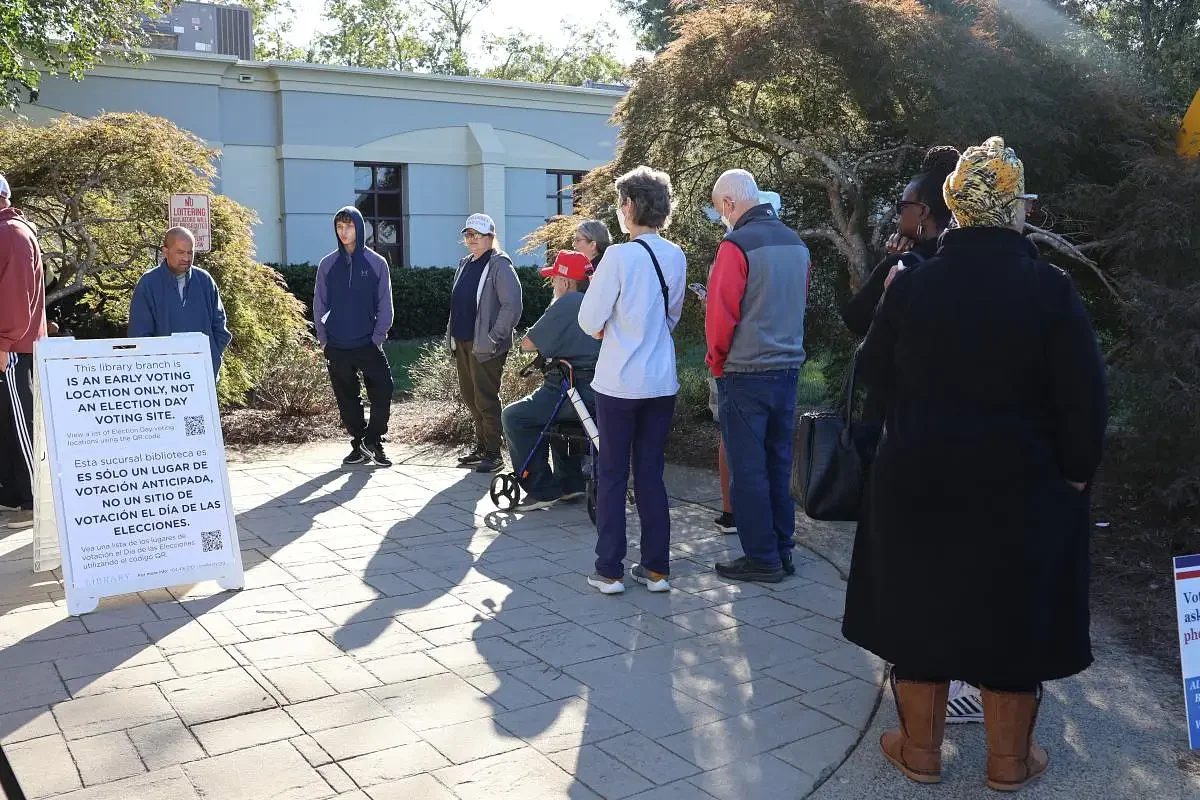 Elecciones anticipadas en Mecklenburg: conozca los sitios para ir a votar y cuáles son las principales contiendas 