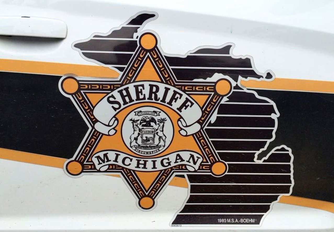 Man arrested after police standoff in southwest Michigan