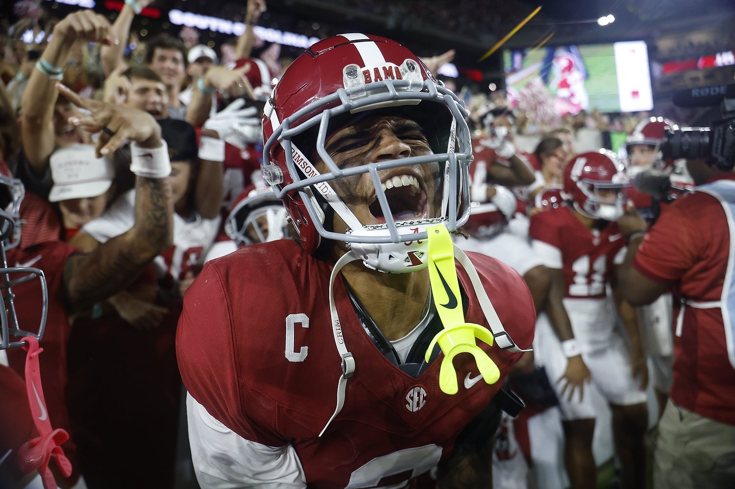 Alabama rises in rankings, polls ahead of Mississippi State matchup