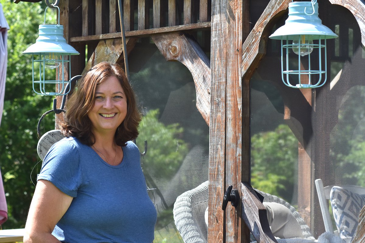 Aroostook County teacher's new business taps into decades-long obsession with native plants