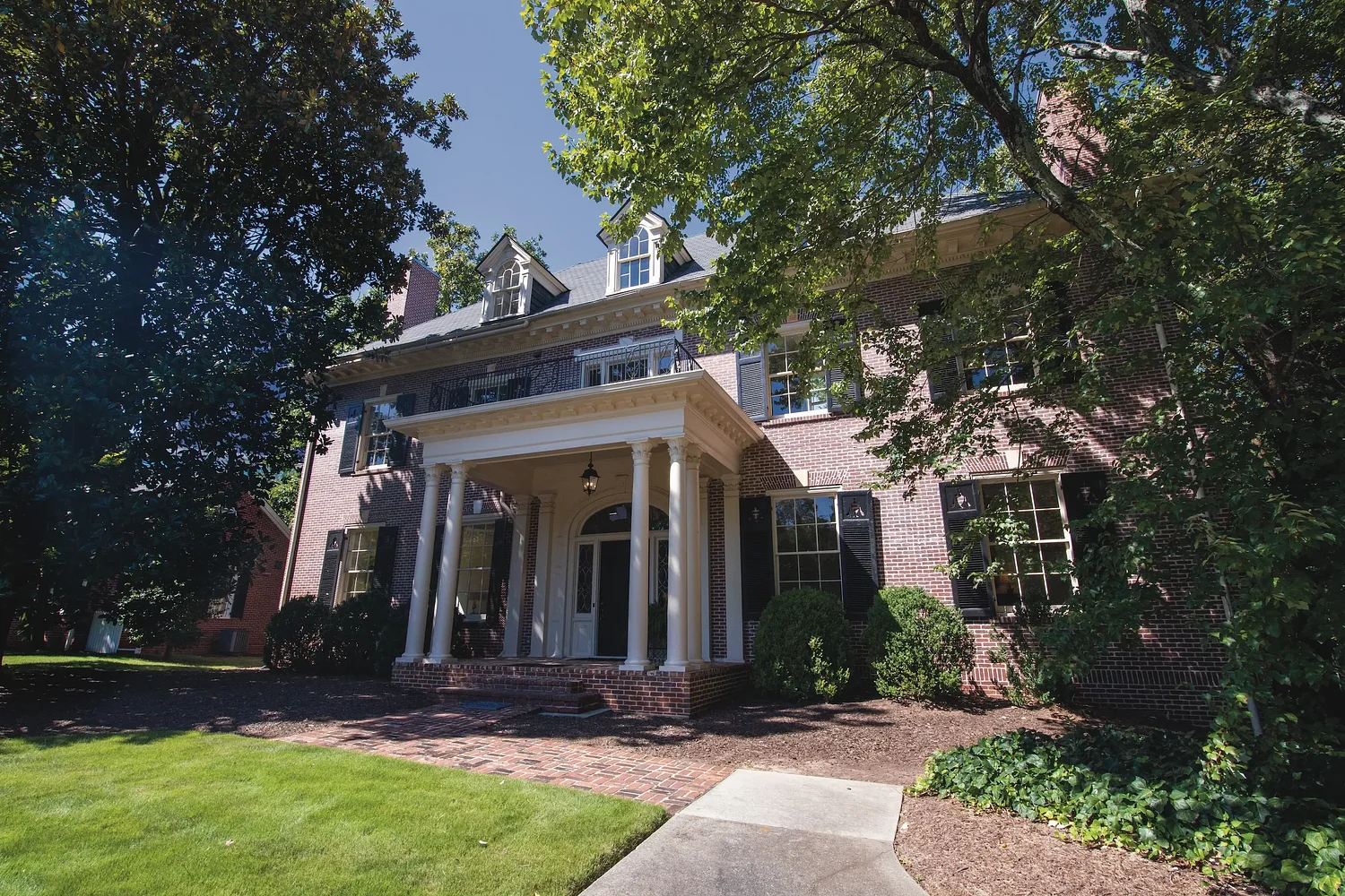 Historic district proposal advances for Peachtree Circle in Ansley Park
