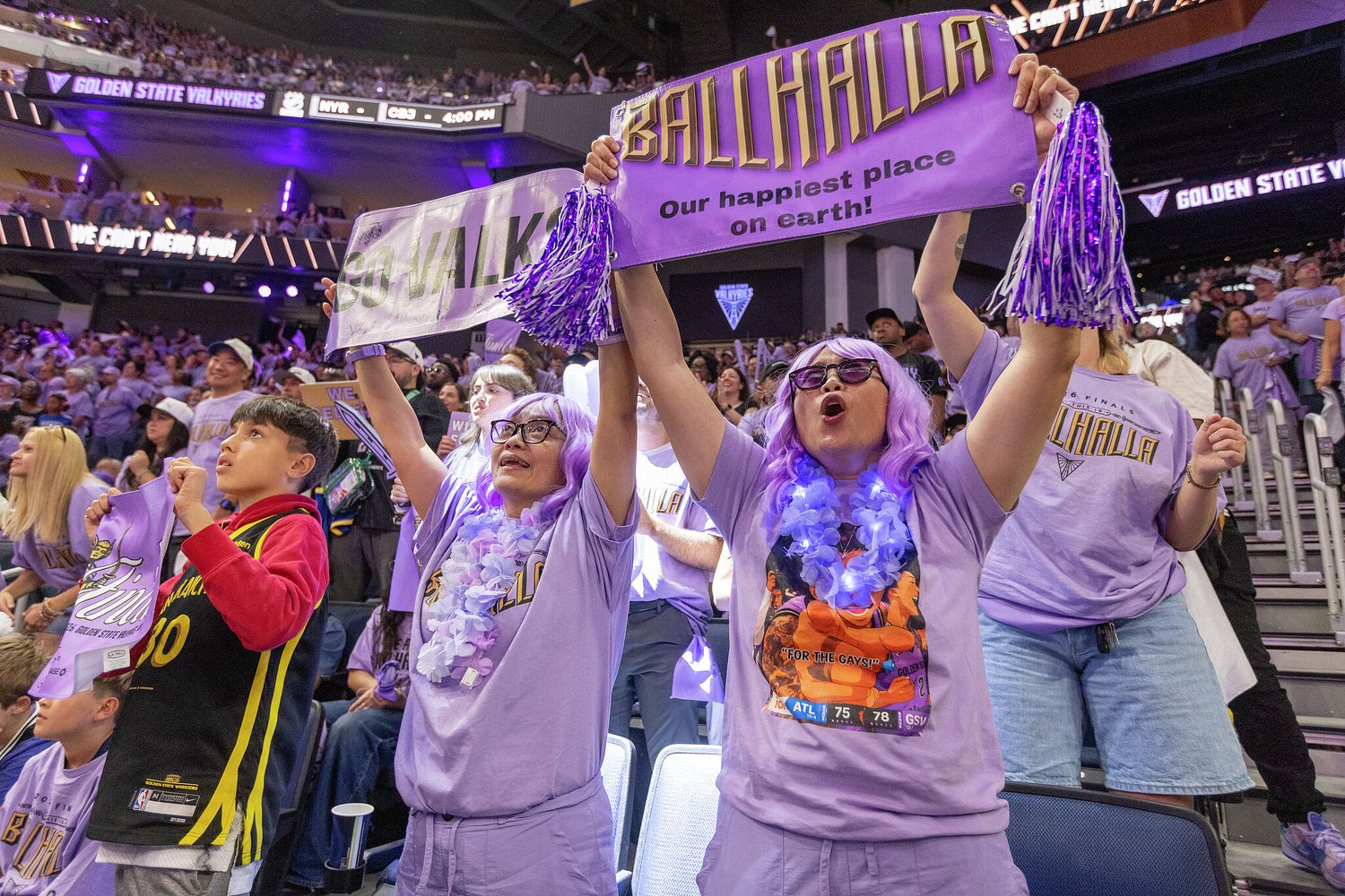 Golden State Valkyries fans enjoy historic first WNBA Finals game in SF