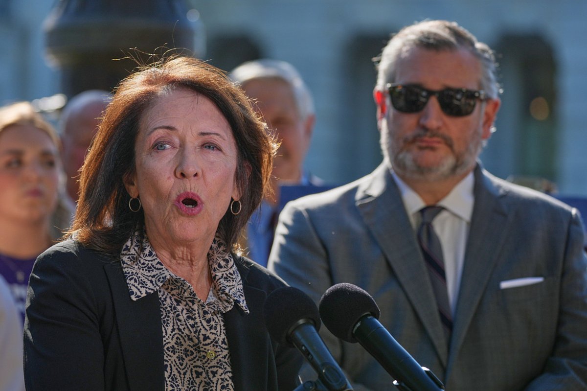 Maine lobstermen lock down a top Democrat’s support days before Jackson-Collins election