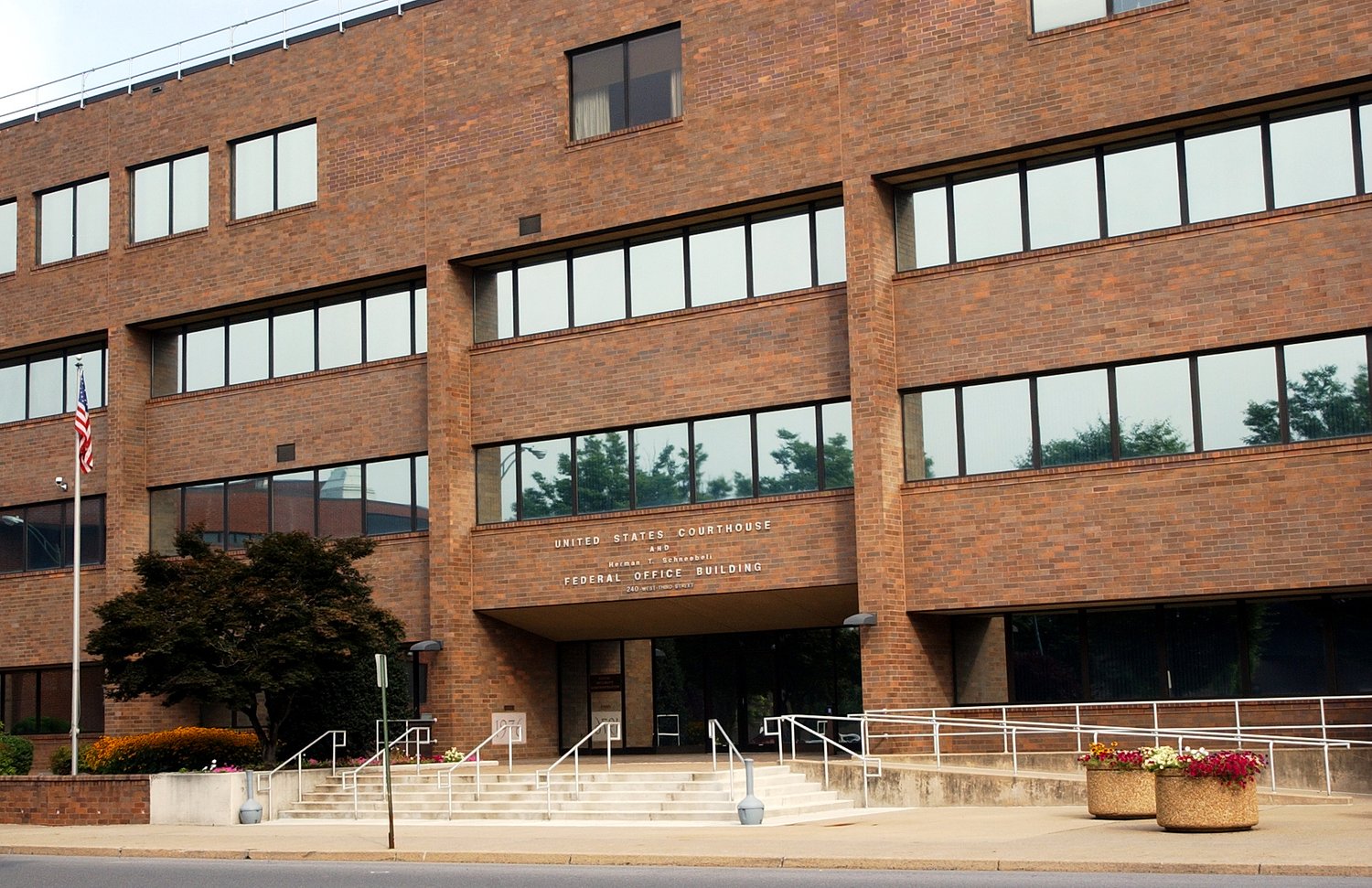 Ex-instructor says Pa. student agreed to backboard incident, seeks suit dismissal