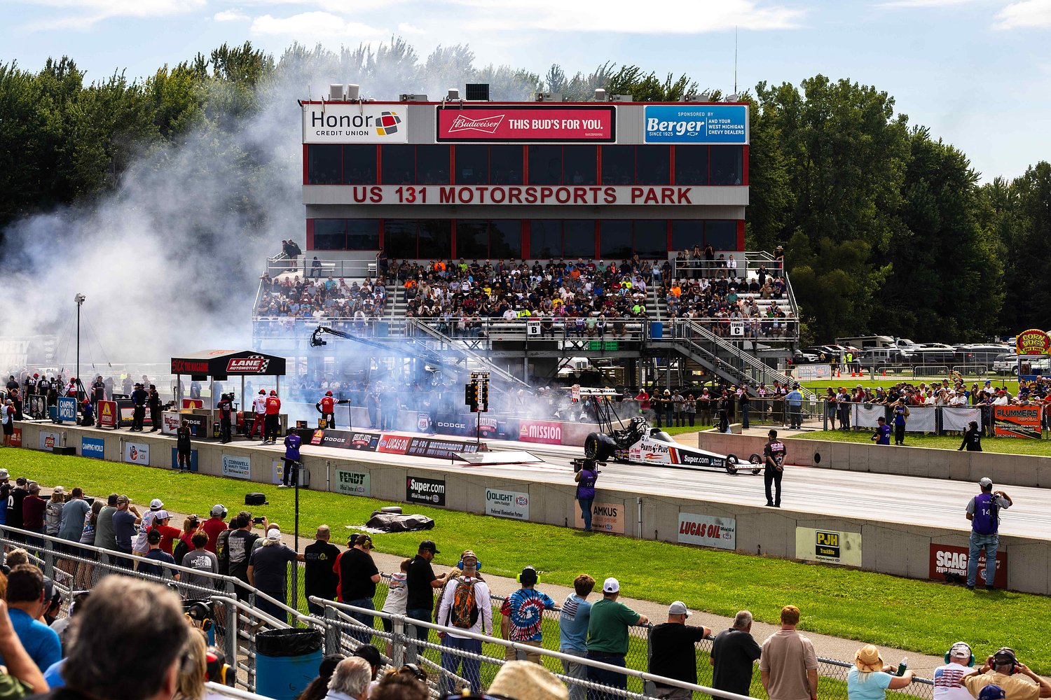 Dragster breaks speed record at Michigan NHRA drag race