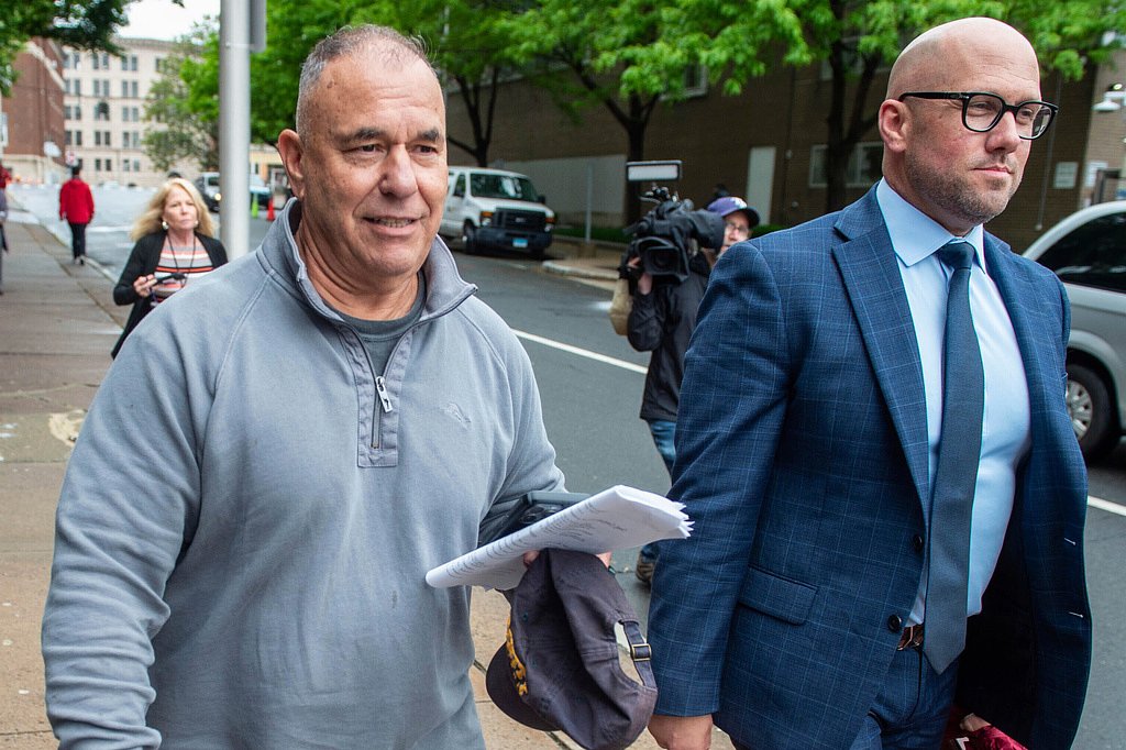 Ex-Connecticut official flees to Greece before sentencing for corruption
