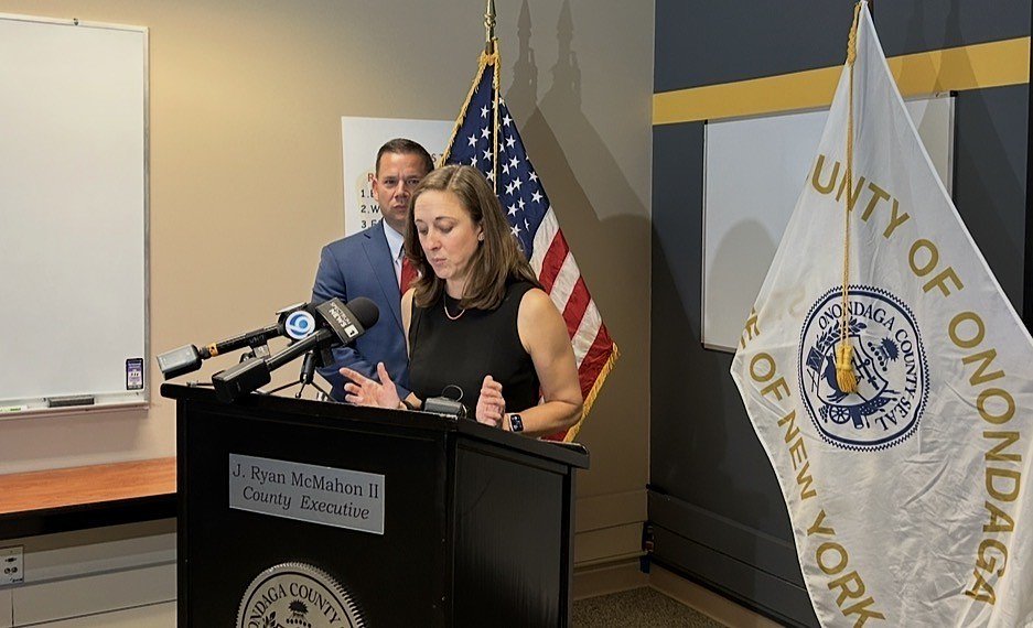 Onondaga County launches AI tool to help 911 center dispatchers handle calls