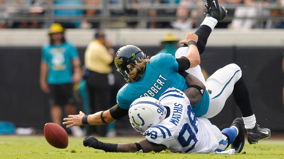 Which player with Alabama roots has forced the most fumbles in the NFL?