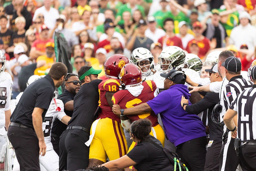 Lanning: Dante Moore suffered a concussion but no further injuries
