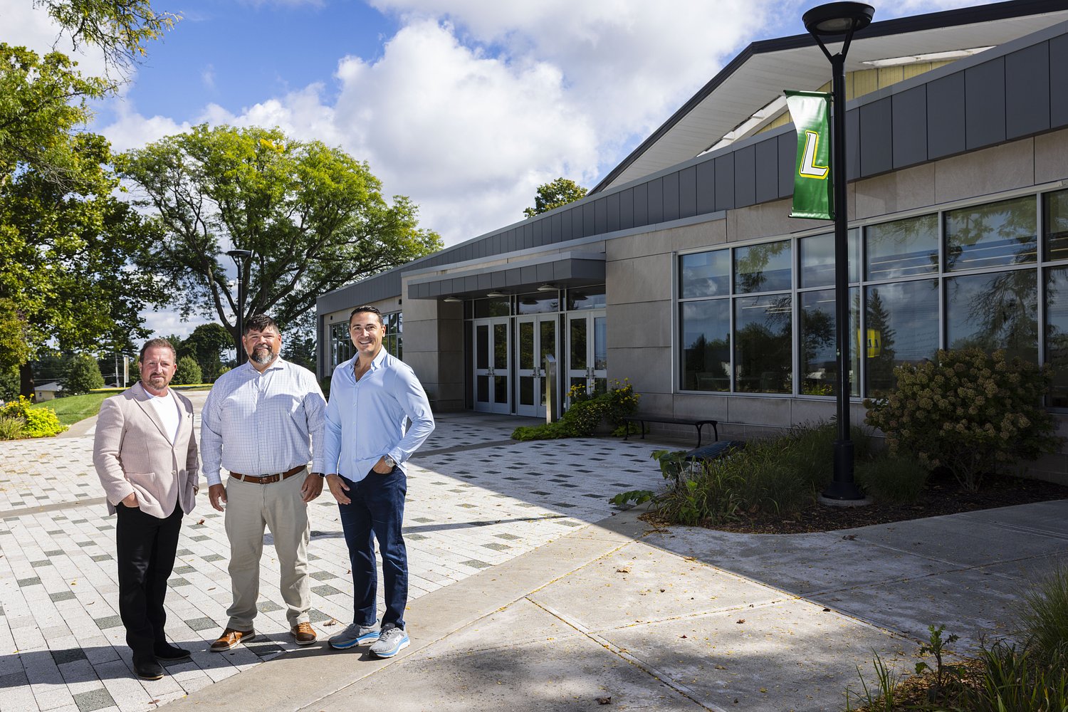 Le Moyne signs jersey sponsorship deal with leading education AI platform founded in Syracuse