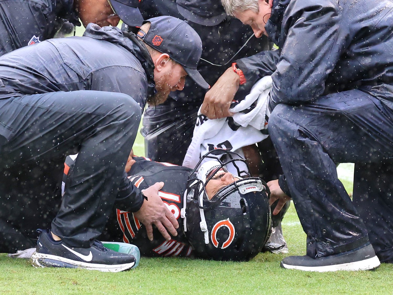 Chicago Bears QB Caleb Williams week-to-week with hamstring injury