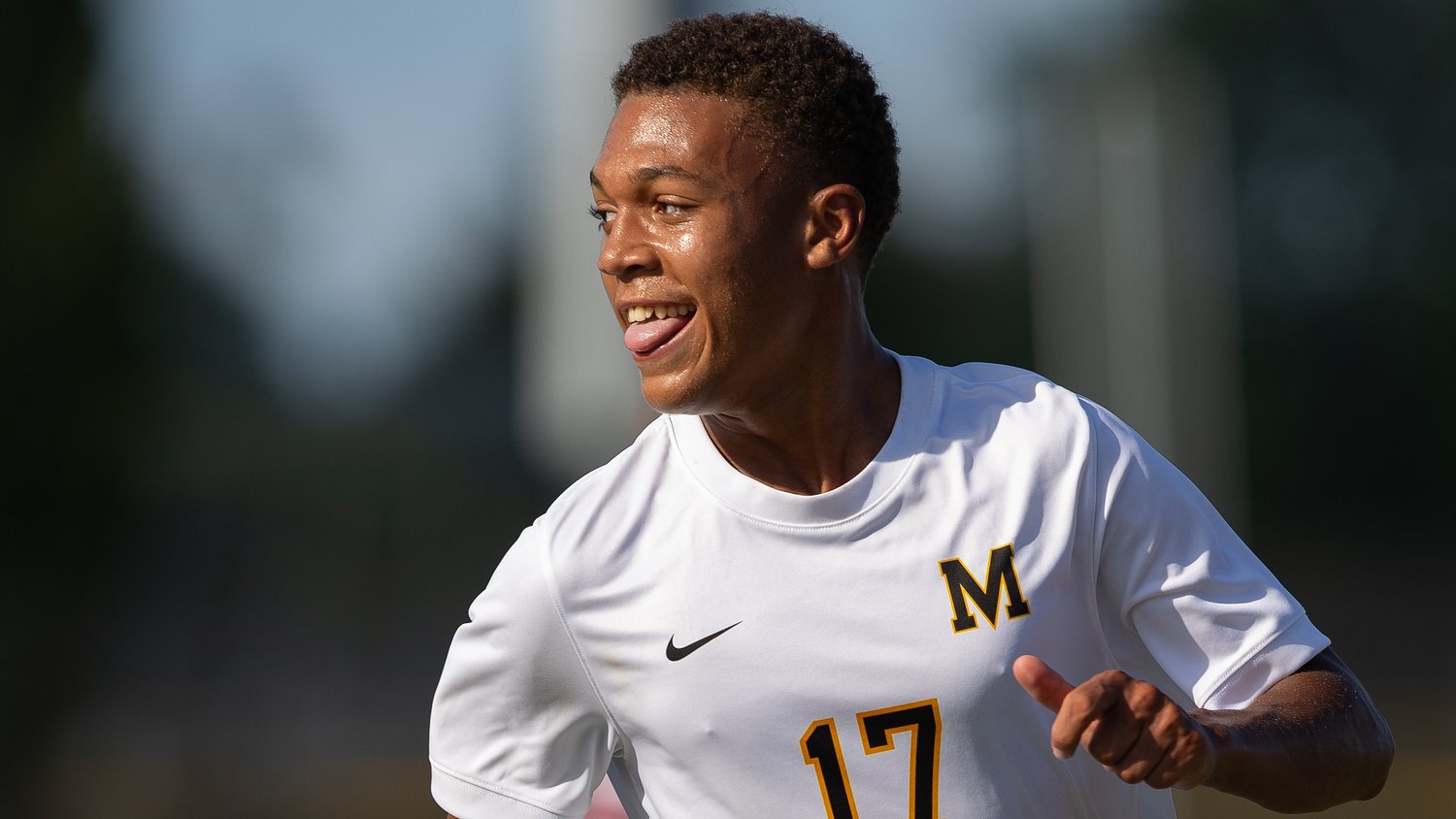 Moorestown boys soccer cruises in win over Colts Neck
