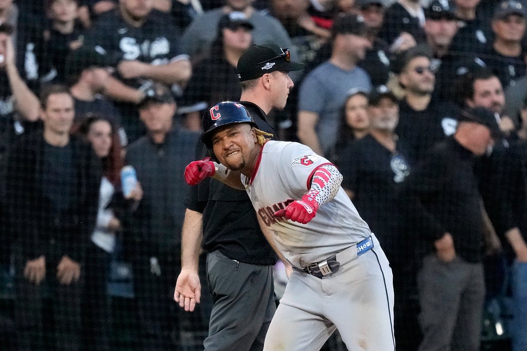 José Ramírez reminded the White Sox what he’s capable of in Game 3. Now the Guardians need him to do it again