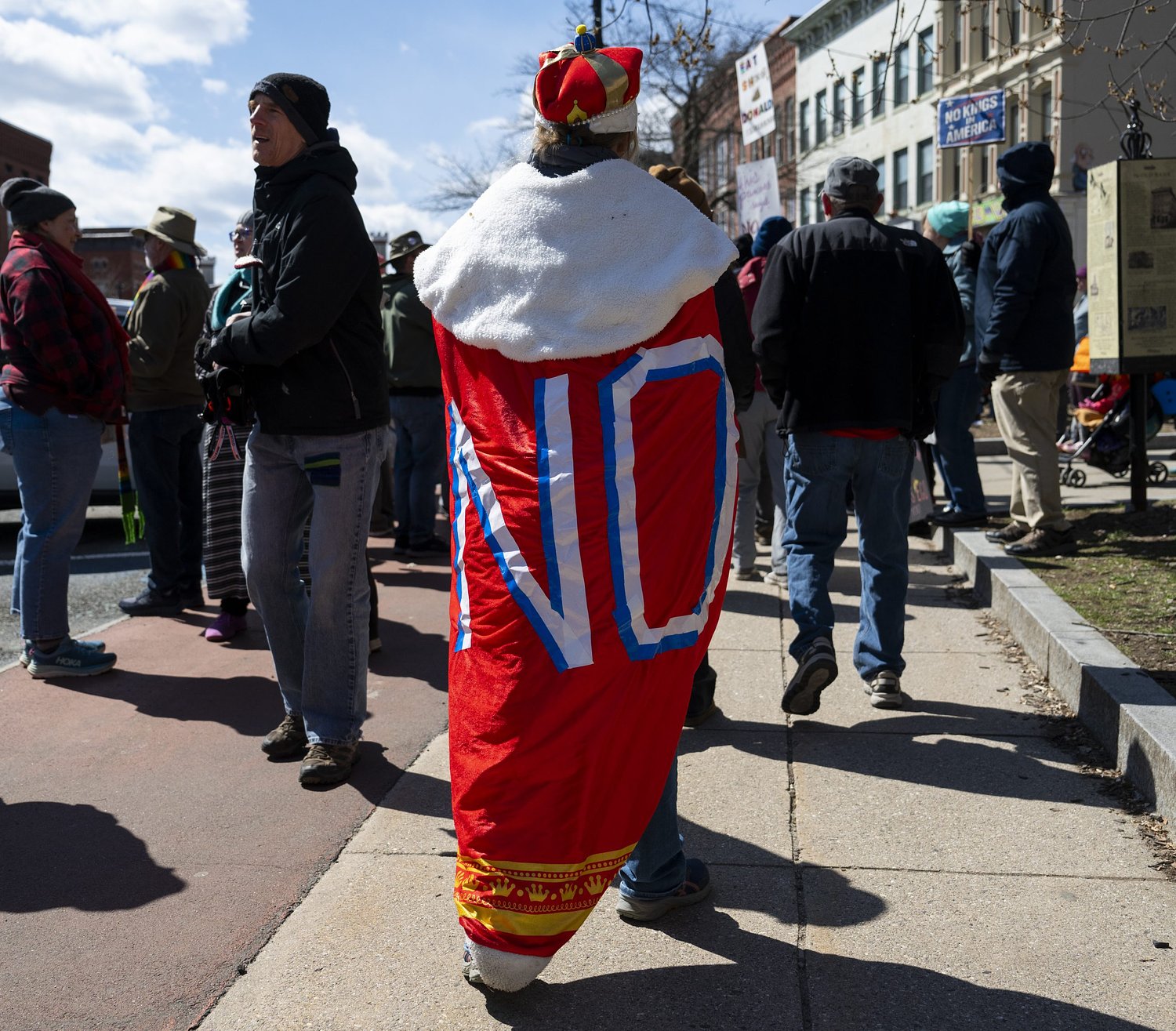 Guest columnist Lawrence Tucker: Beware the real 'kings and queens'