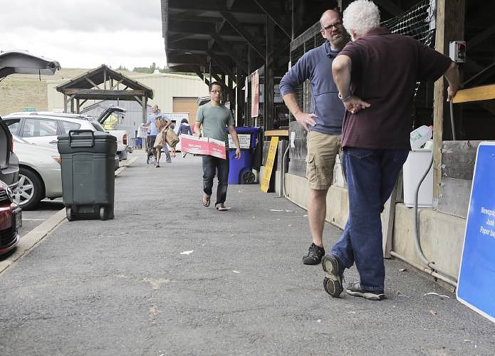 Amherst councilors encourage more public input on waste hauler request for proposals