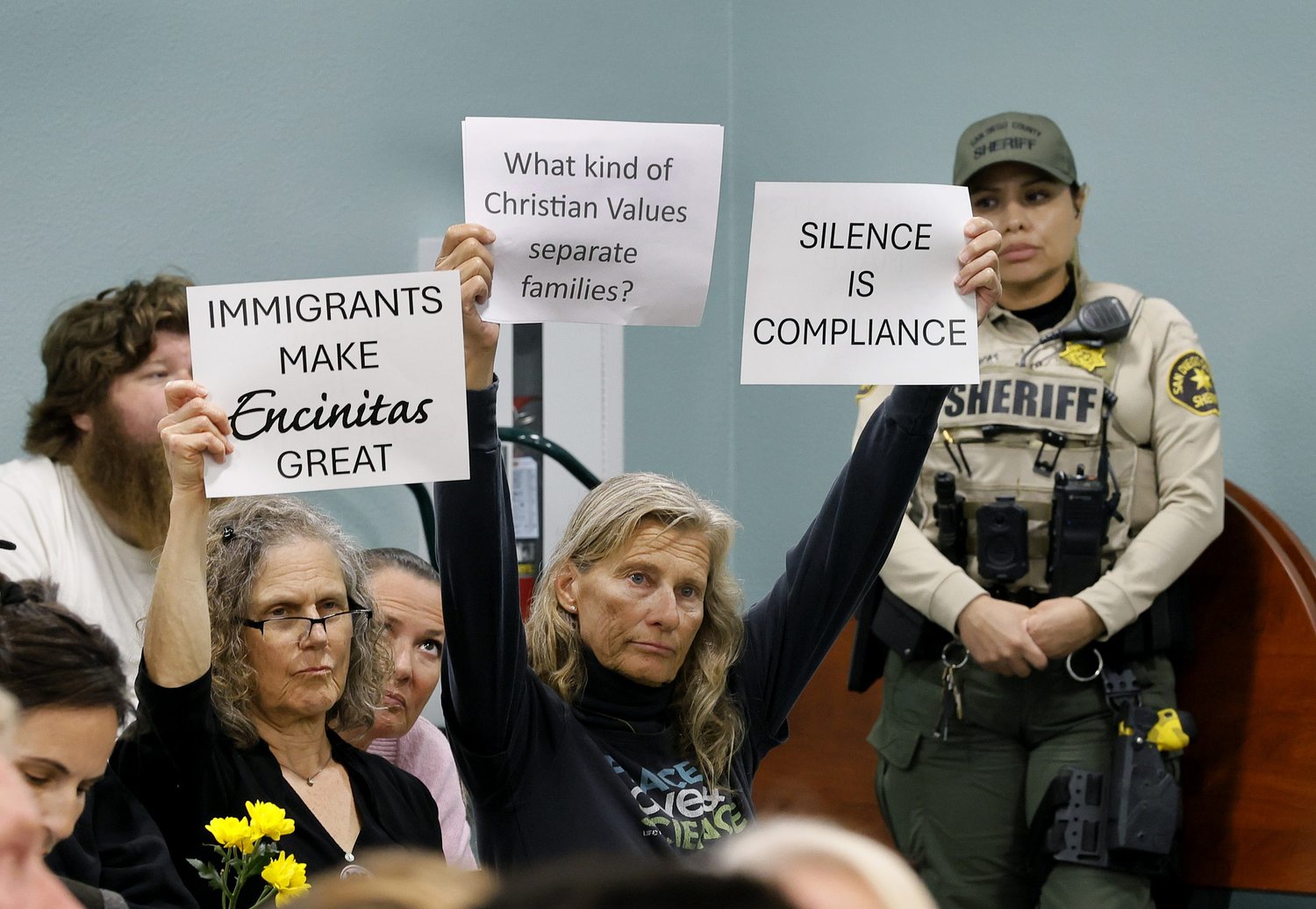 Encinitas votes in favor of restrictions on ICE presence amid escalation