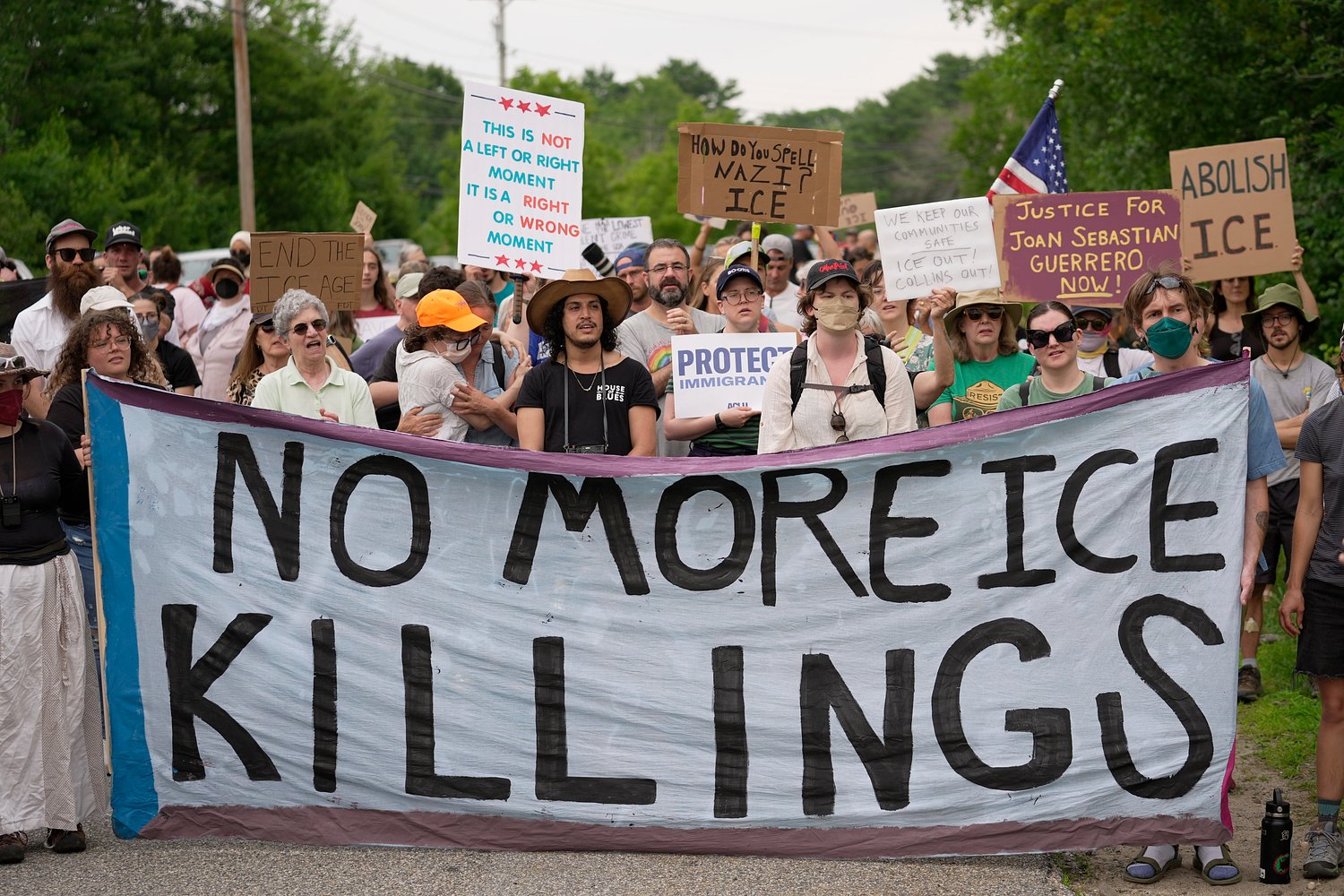 Trump administration orders ICE to suspend most vehicle stops after two deadly shootings