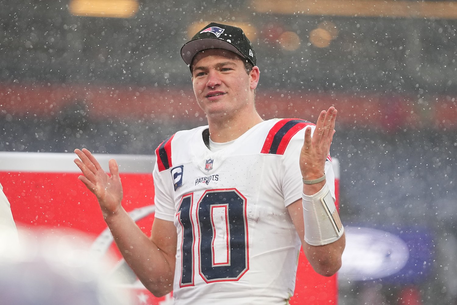 Drake Maye among ESPN’s Top 10 quarterbacks in NFL